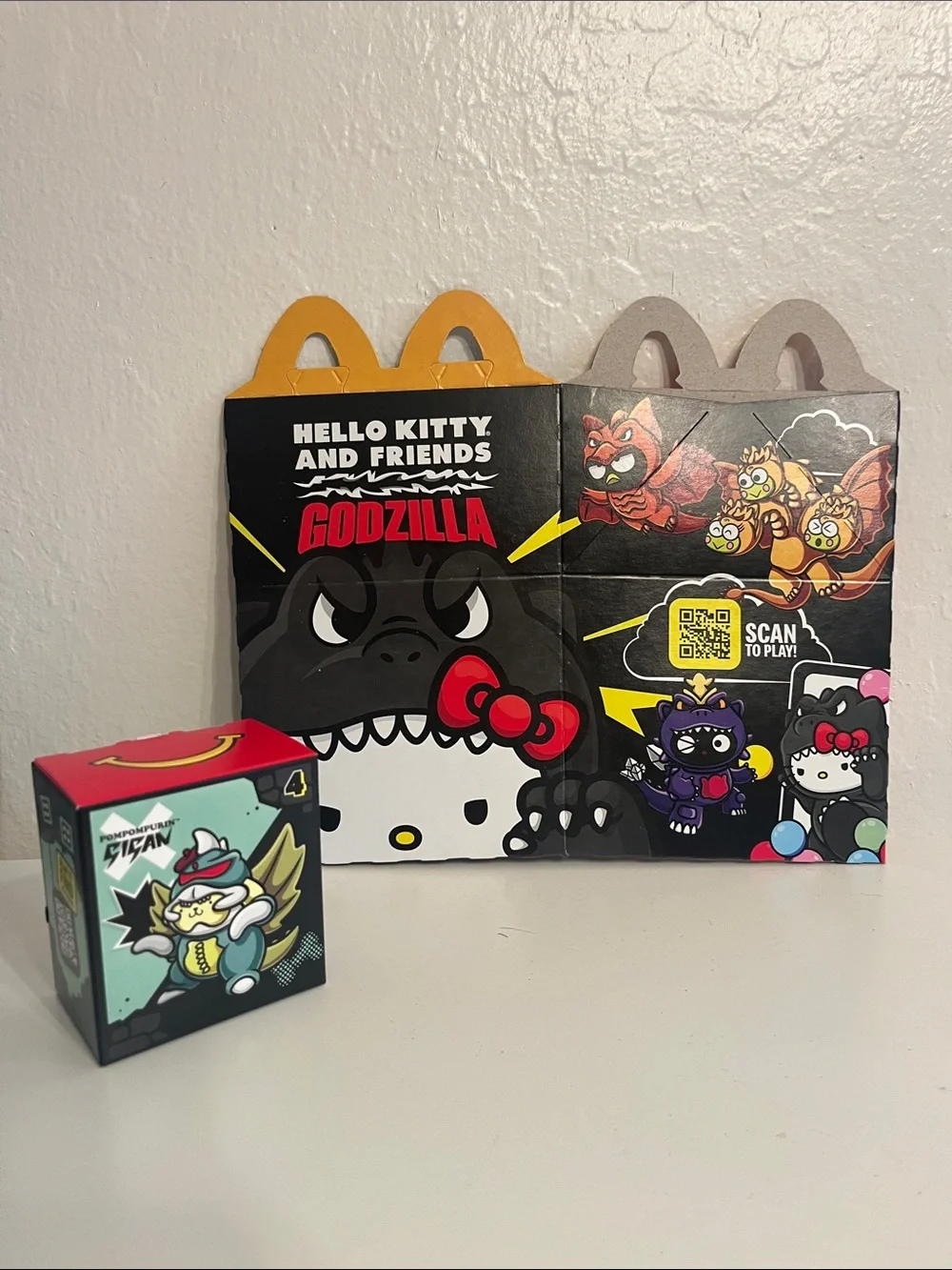 Hello Kitty and Friends x Godzilla Kids Toy Set - Hello Kitty Black/Red